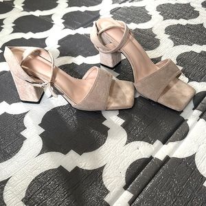 Shein Tan heels